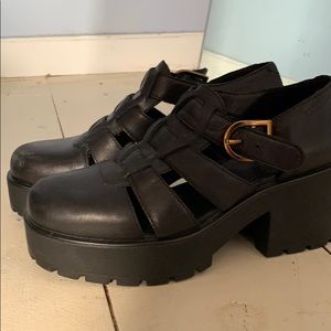 Vagabond black shoes